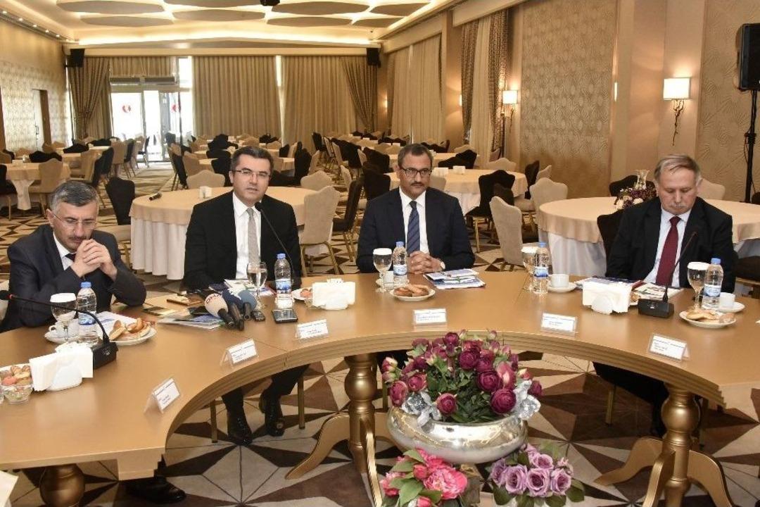 Doka Y&ouml;netim Kurulu G&uuml;m&uuml;şhane&rsquo;de Toplandı