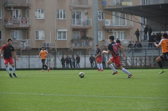 Gençler Futbolda Şampiyon İncirliova Spor Lisesi