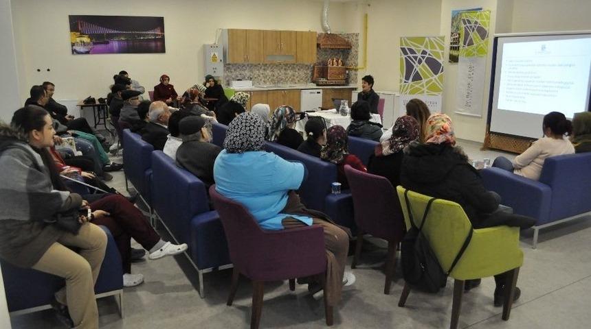 Huzurevinde Alzheimer Semineri