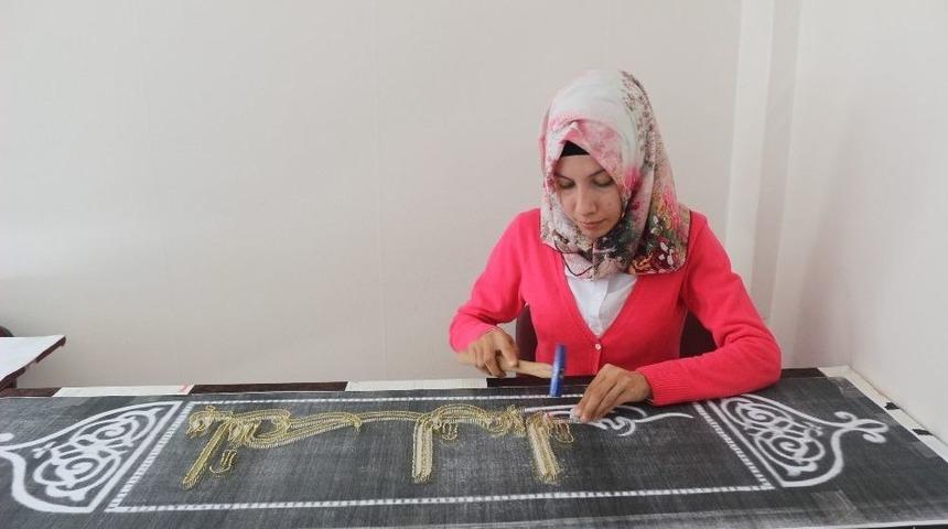 Çivi İle Tel Maharetli Ellerde Sanata Dönüşüyor