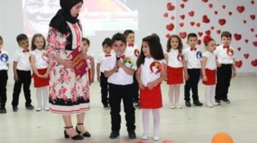 Anaokulu Öğrencilerinin Gösteri Coşkusu