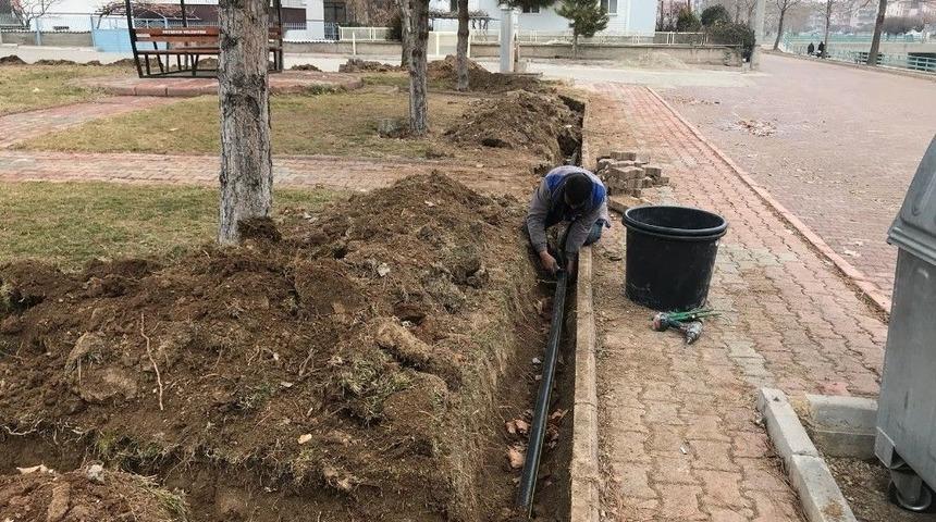 Beyşehir&rsquo;in Yeşil Alanlarında Otomatik Sulama D&ouml;nemi Başlıyor