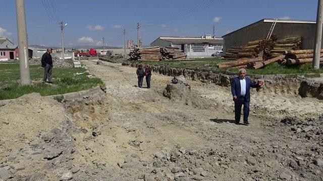 Kars’ta, Sanayi Sitesi’ne Yol Ve Sosyal Tesisler Yapılıyor