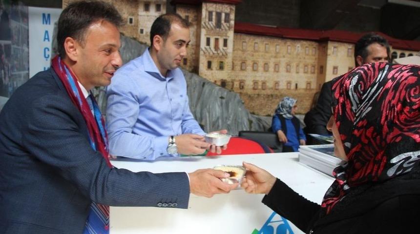 Ankara&rsquo;daki Trabzon G&uuml;nlerinde Hamsik&ouml;y S&uuml;tlacı İzdihamı