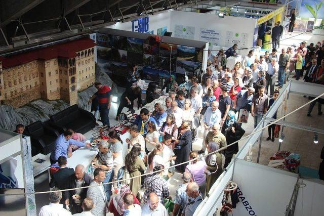 Ankara’daki Trabzon Günlerinde Hamsiköy Sütlacı İzdihamı