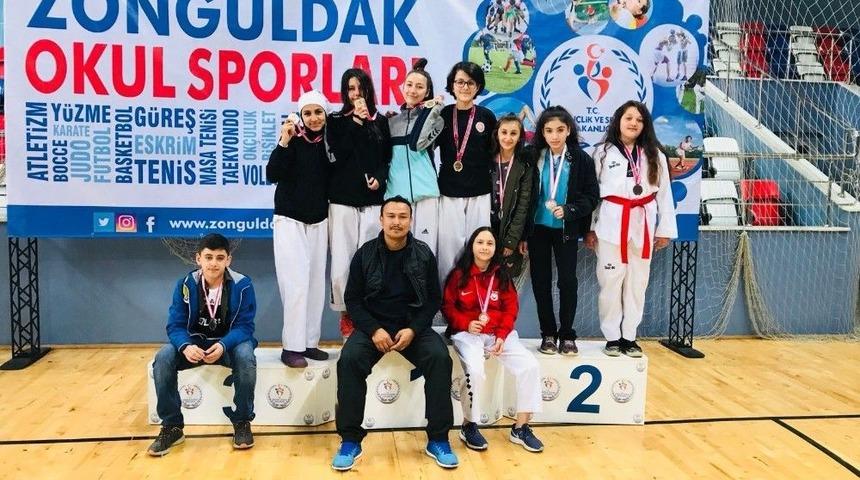 Finalde &Ccedil;aycuma&rsquo;yı Temsil Edecekler