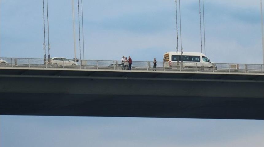 15 Temmuz Şehitler Köprüsü’nde İntihar Girişimi