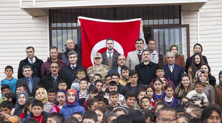 &Ouml;ğrencilerden Afrin&rsquo;e Destek Mektubu