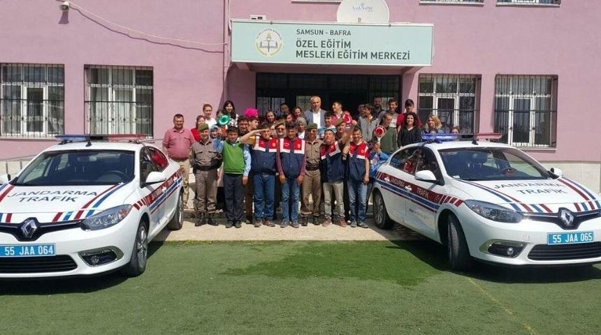 &ldquo;bana Bir Şey Olmaz &Ccedil;&uuml;nk&uuml; T&uuml;rk Askerinin Kolları Altındayım&rdquo;