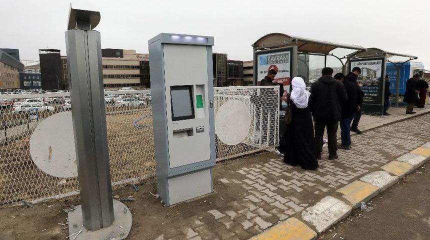 Van&rsquo;da Akıllı Durak D&ouml;nemi