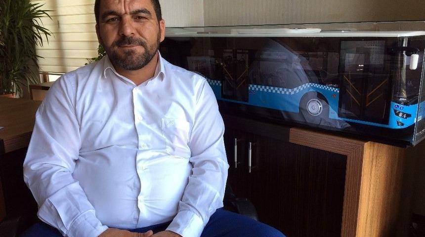 (&ouml;zel) 4 &Ccedil;ocuklu Kadına Yardım Ederek Takdir Toplayan Şof&ouml;r O Anları Anlattı