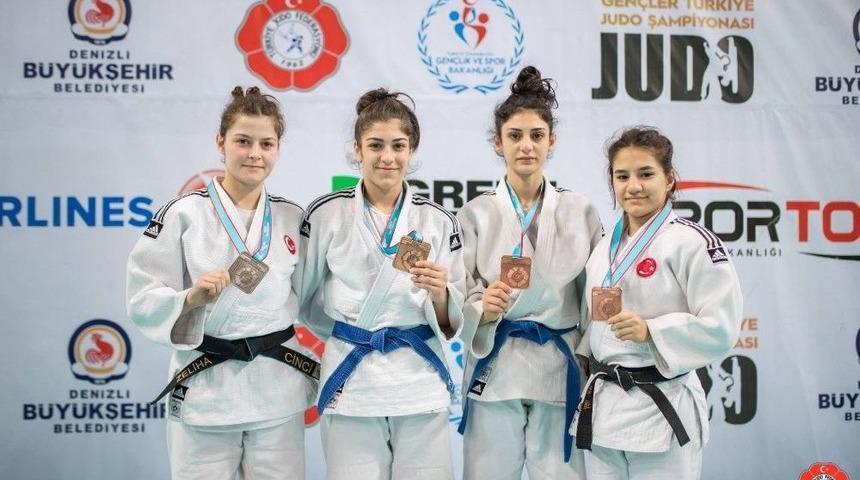 Kağıtsporlu Judocular, Gen&ccedil;lerde T&uuml;rkiye &Uuml;&ccedil;&uuml;nc&uuml;s&uuml;