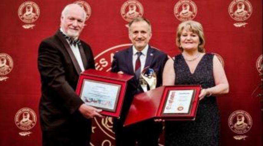 Malatyalı İşadamı Budakoğlu&rsquo;na &Ouml;d&uuml;l