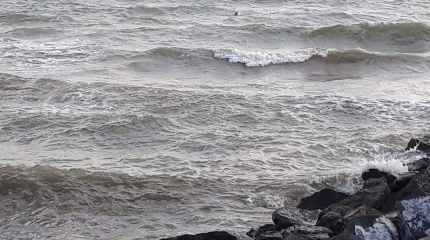 Suriyeli İki Kız &Ccedil;ocuğundan Biri Denizde Boğuldu