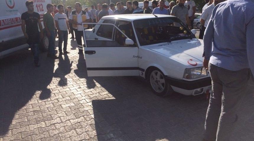 Besni’de Otomobil Küçük Kıza Çarptı