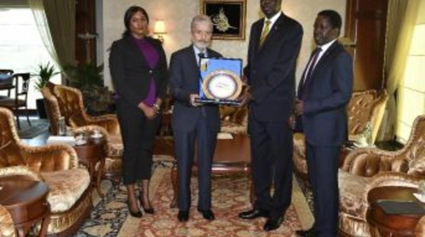 Başkan Tuna&rsquo;ya B&uuml;y&uuml;kel&ccedil;ilerden Ziyaret