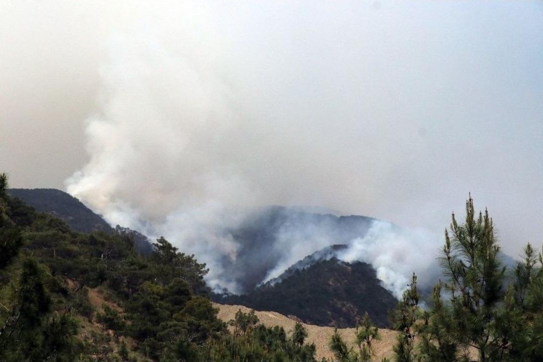 Hatay&rsquo;daki Orman Yangını B&uuml;y&uuml;k Oranda Kontrol Altına Alındı