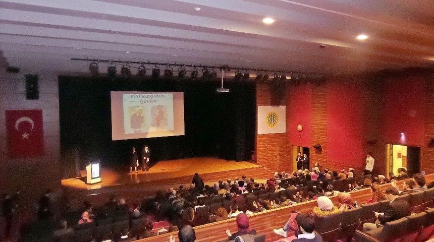 &lsquo;ali Ş&icirc;r Neva&icirc; Ve B&acirc;b&uuml;r Şah&rsquo; Gazeller İle Anıldı