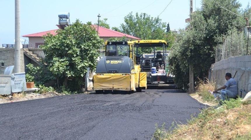 Erdemli&rsquo;de Asfalt &Ccedil;alışmaları S&uuml;r&uuml;yor