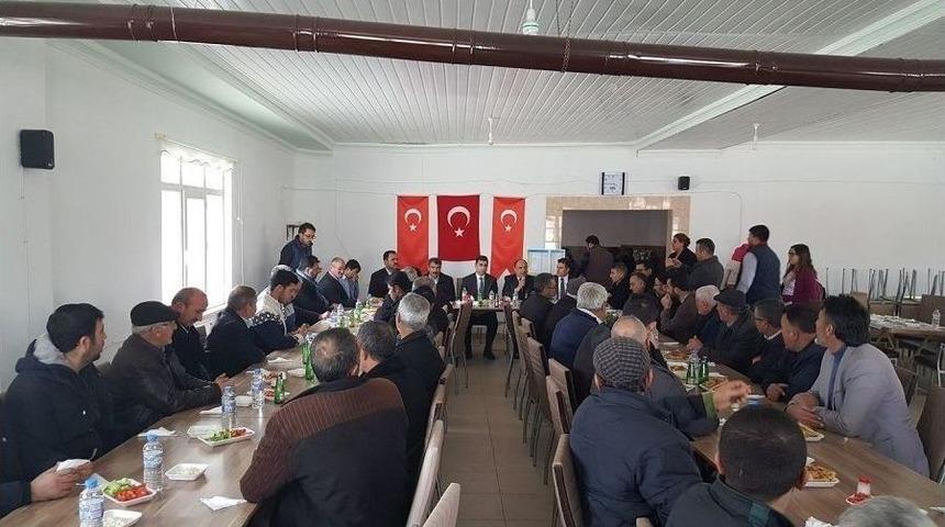 Kaman İl&ccedil;esi Aydınlar K&ouml;y&uuml;&rsquo;nde &Ccedil;ift&ccedil;i Bilgilendirme Toplantısı Yapıldı