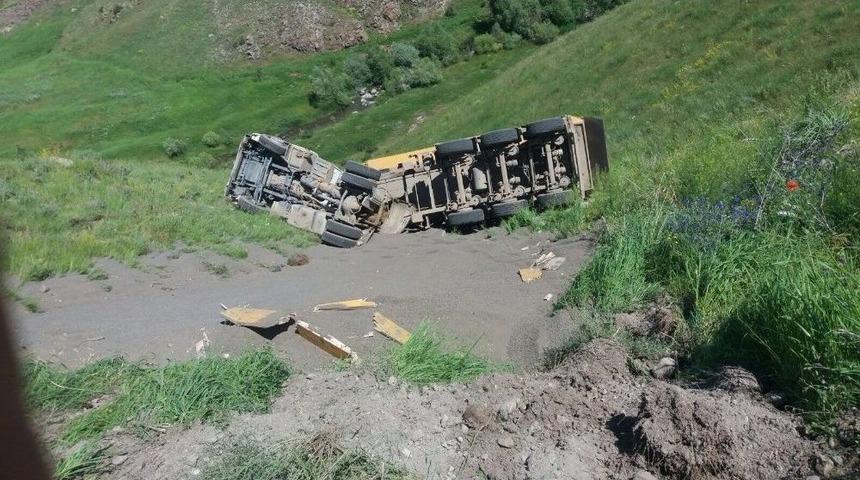 Horasan&rsquo;da Trafik Kazası: 1 Yaralı