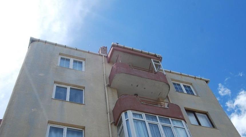 Tekirdağ&rsquo;da Eve Yıldırım D&uuml;şt&uuml;