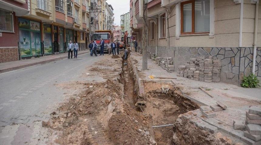 Karacabey&rsquo;deki Hummalı Altyapı &Ccedil;alışmalarına Vatandaşlardan Hoşg&ouml;r&uuml;l&uuml; Yaklaşım