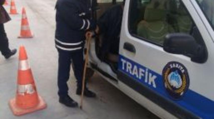 Zabıta&rsquo;dan Yaşlılara Yardım Eli