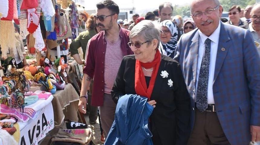 Canan Karatay: &ldquo;meyve İ&ccedil;erisindeki Şeker Bağışıklık Sistemini &Ccedil;&ouml;kertiyor&rdquo;