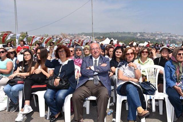 Canan Karatay: “meyve İçerisindeki Şeker Bağışıklık Sistemini Çökertiyor”