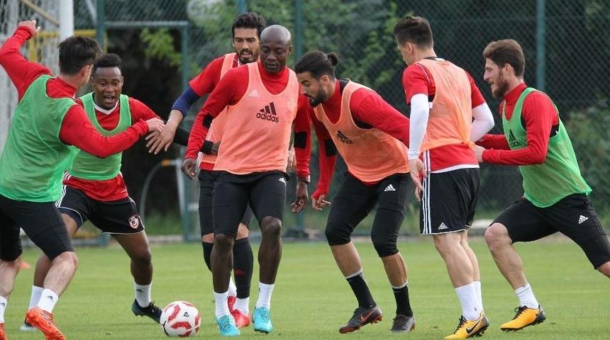 Gazişehir, &Ccedil;. Rizespor Ma&ccedil;ı Hazırlıklarına Devam Ediyor