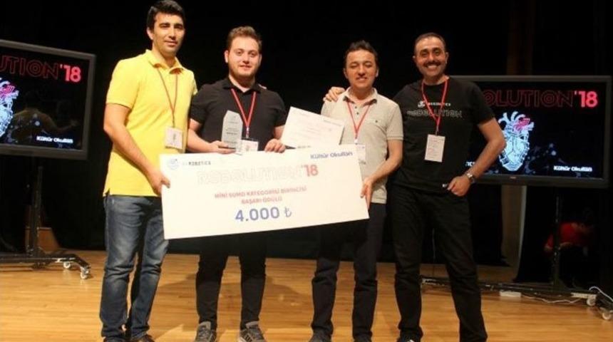 "turgut Reis" Adlı Robot T&uuml;rkiye Birincisi Oldu