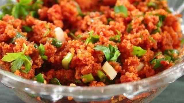 Ekşili kısır tarifi: Beş çayına en yaraşır tarif