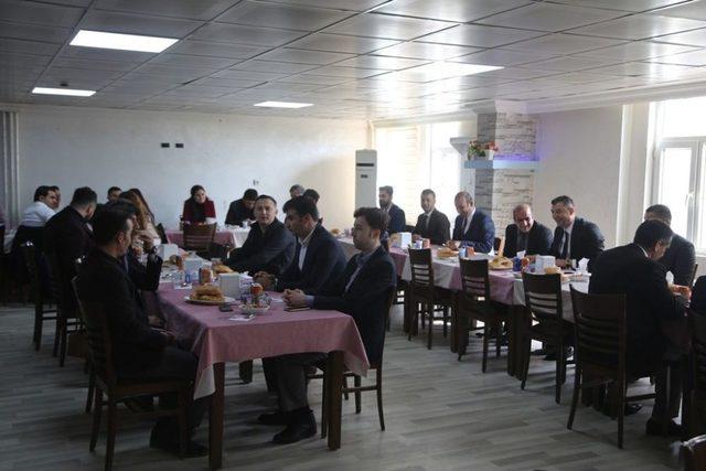 Silopi Belediye Başkanı Konak’a Veda Yemeği