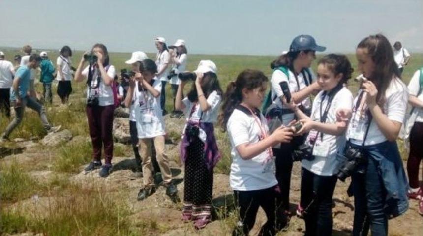 Kars&rsquo;ta, &ldquo;doğayı, &Ccedil;ocuk Oyunlarını Ve Tarihimi Kamerama Aldım Projesi&rdquo; Sona Erdi