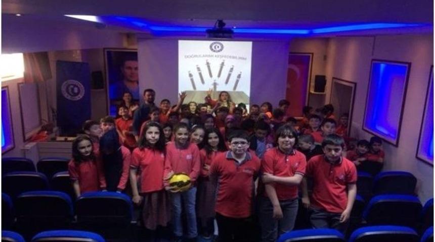 Uşak&rsquo;ta &lsquo;akran Baskısı&rsquo; Konulu Sosyal Sorumluluk Kampanyası Ger&ccedil;ekleşti