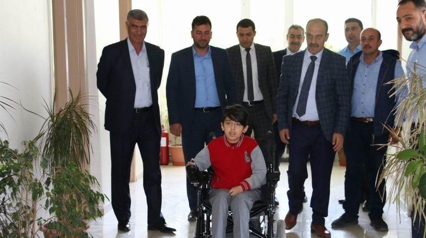 Engelli Gence Ak&uuml;l&uuml; Ara&ccedil; S&uuml;rprizi