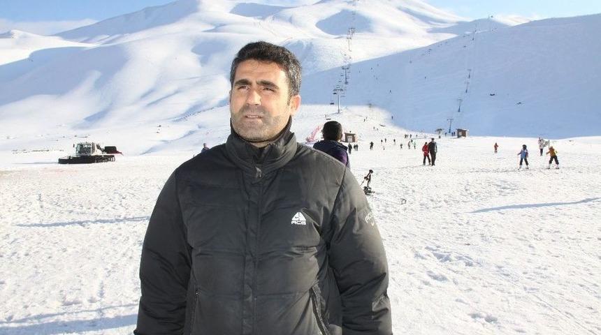 Hesarek Kayak Merkezini 1 Ayda 45 Bin Kişi Ziyaret Etti