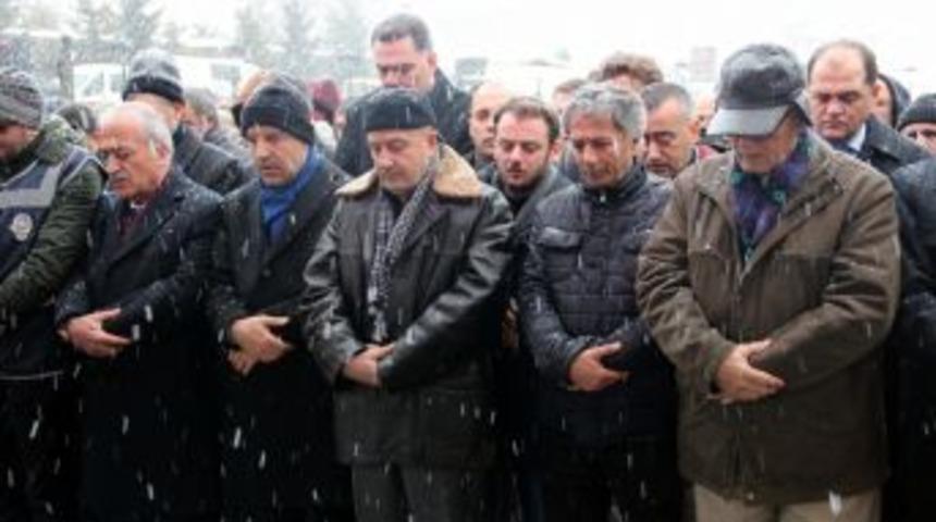 Aksakallı Paşa&rsquo;nın Kayınvalidesi G&ouml;n&uuml;l Mevlitle Anılacak