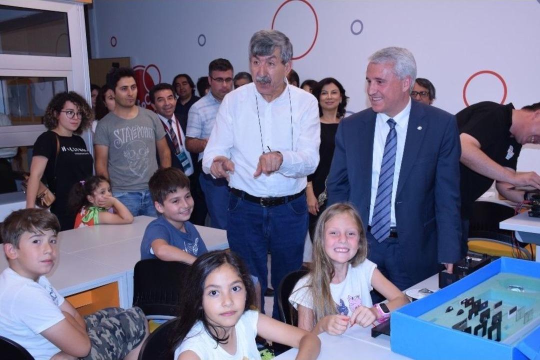 &Ccedil;ocuklar Oyunlarla &Ouml;ğreniyor