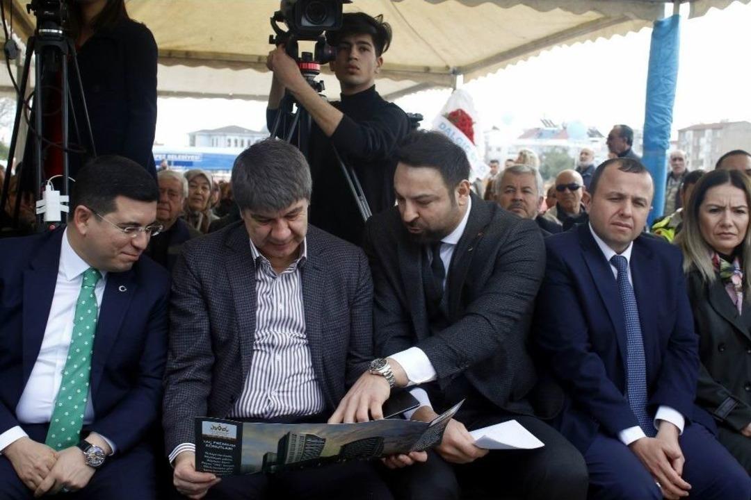 Antalya&rsquo;da 319 Daireli Kentsel D&ouml;n&uuml;ş&uuml;m&uuml;n Temeli Atıldı