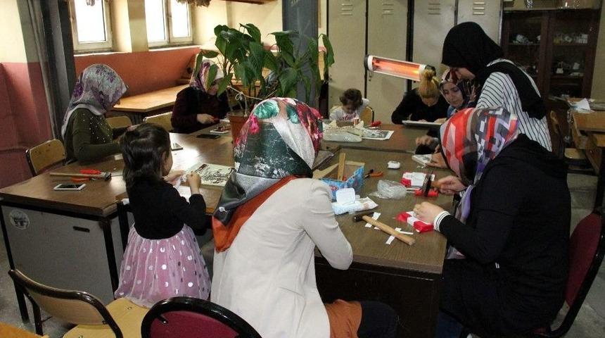 Hizan&rsquo;da &lsquo;filografi Kursu&rsquo; A&ccedil;ıldı