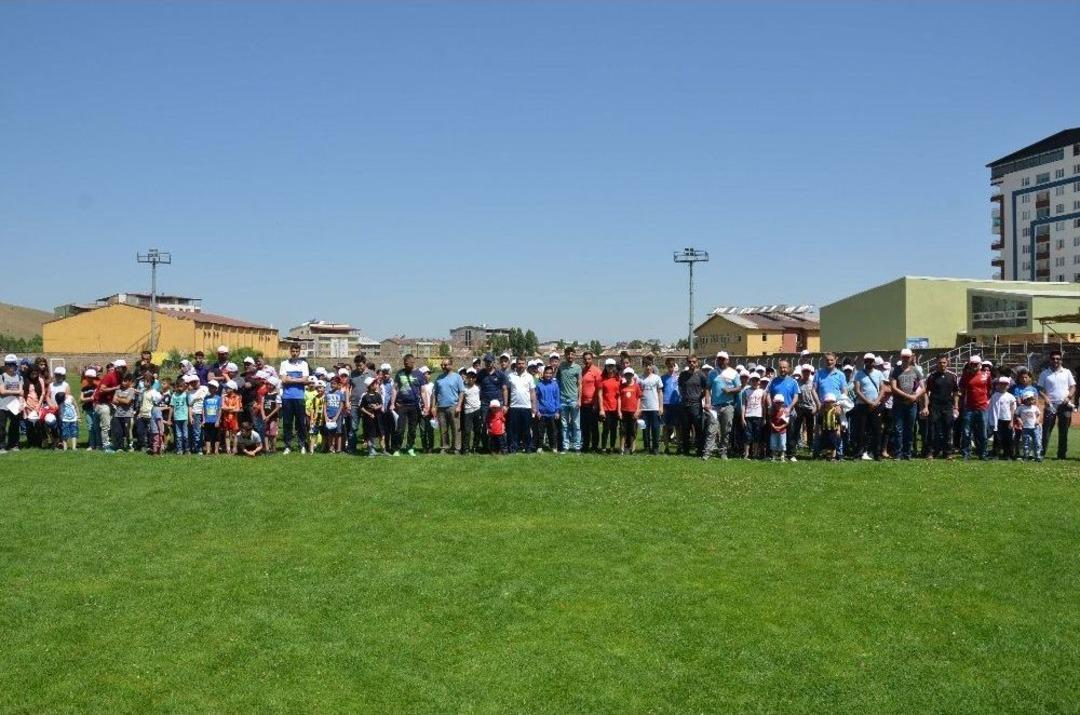 Yaz Spor Okullarının A&ccedil;ılışı Yapıldı