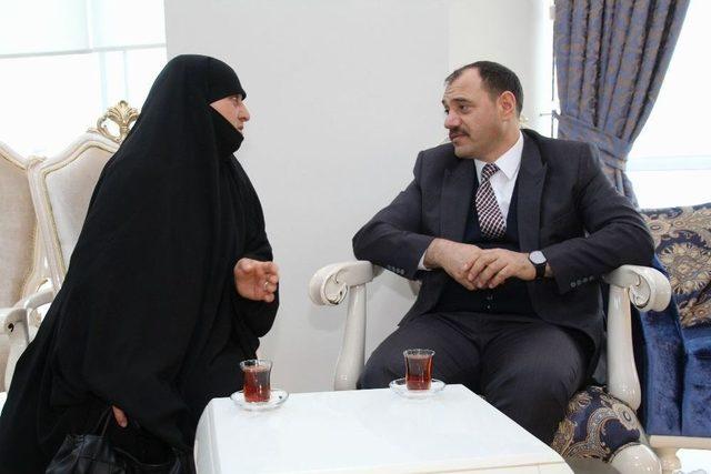 Vali Kaldırım, Şehit Aileleri İle Bir Araya Geldi 1