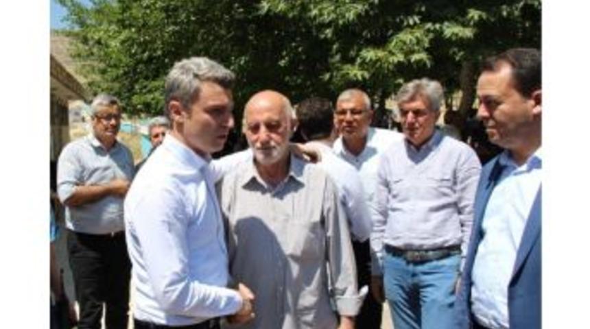 Başkan Yazıcı Ve Eryılmaz Acılı Aileleri Ziyaret Etti