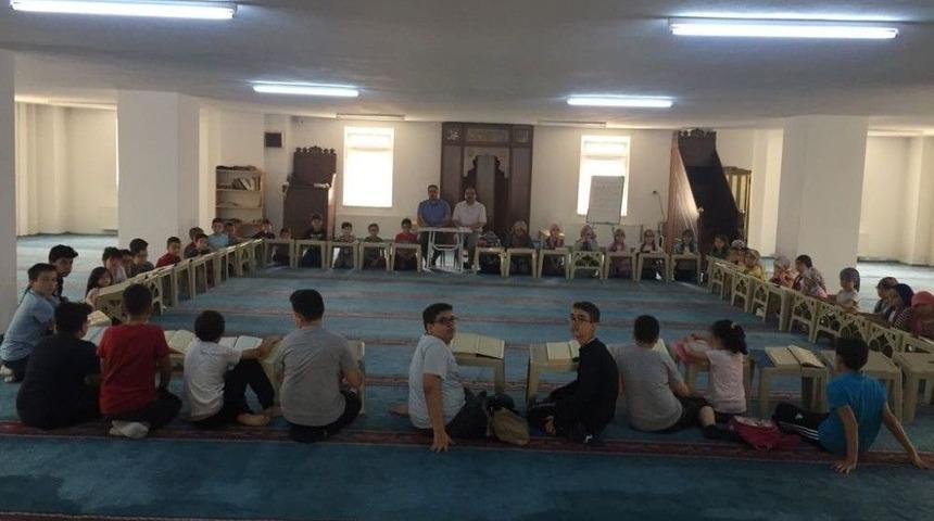 M&uuml;ft&uuml; Yavuz: Yaz Kur&rsquo;an Kursları İ&ccedil;in Bin 703 &Ouml;ğrenci Kayıp Yaptırdı