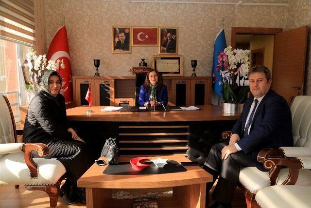 Başkan Palancıoğlu Ak Parti Kadın Kolları Başkanı&rsquo;nı Ziyaret Etti 1