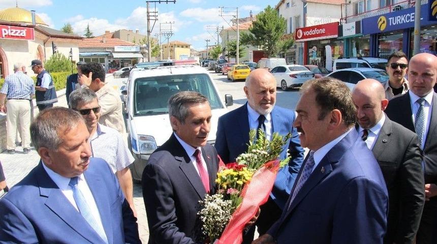 Bakan Eroğlu: “türkiye Dünyaya Demokrasi Dersi Verdi”