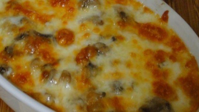 Fırında Kaşarlı Köfte