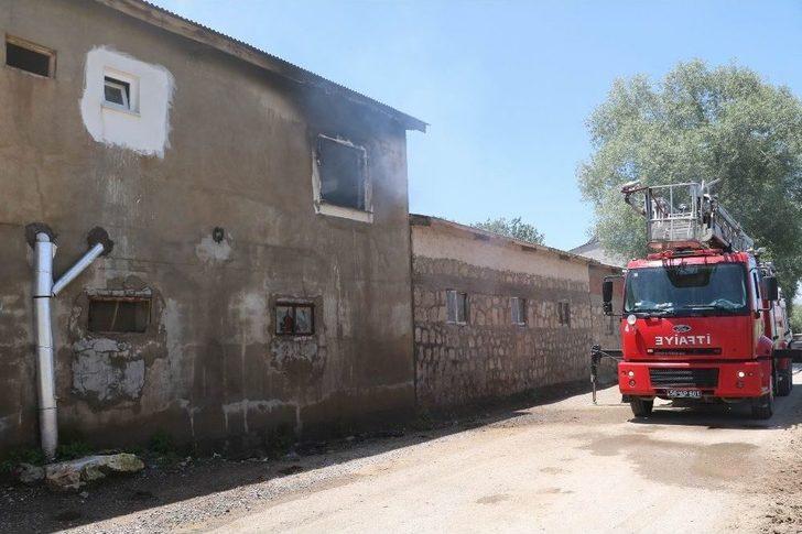 Evi Yanan Babayı Kimse Teselli Edemedi G1